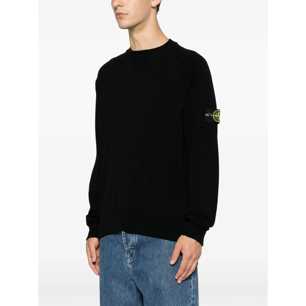 Raglan-Sleeves Sweater