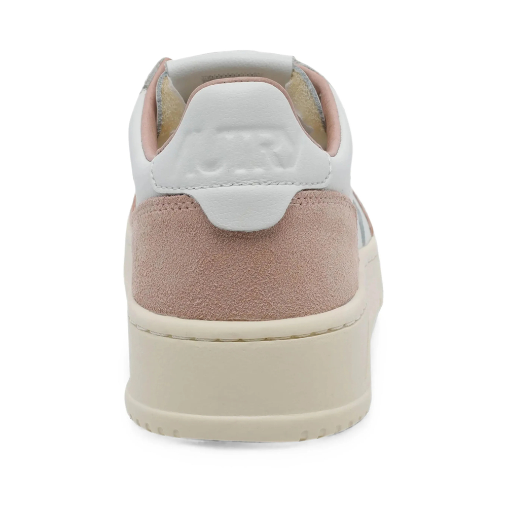 Medalist Low Sneakers