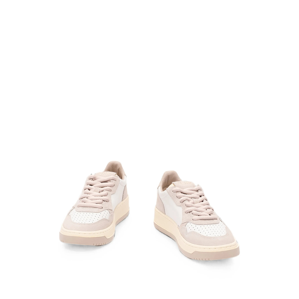 Medalist Low Sneakers
