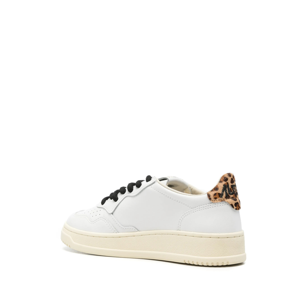 Medalist Low Sneakers