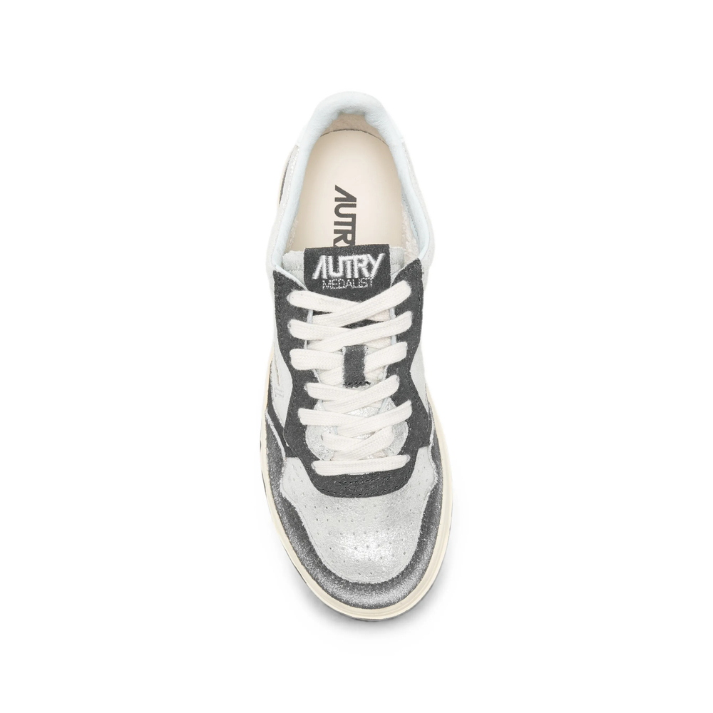 Medalist Sneakers