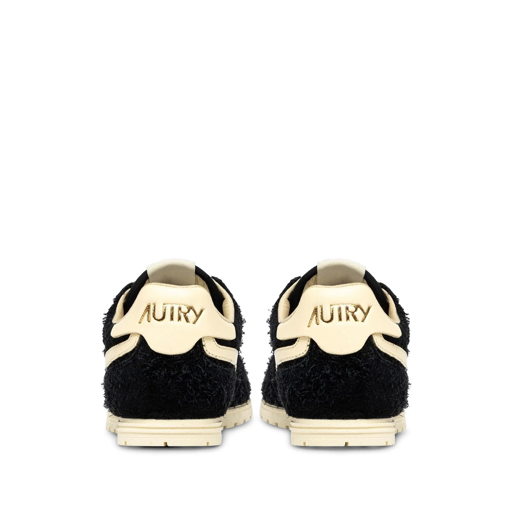 Windspin Sneakers