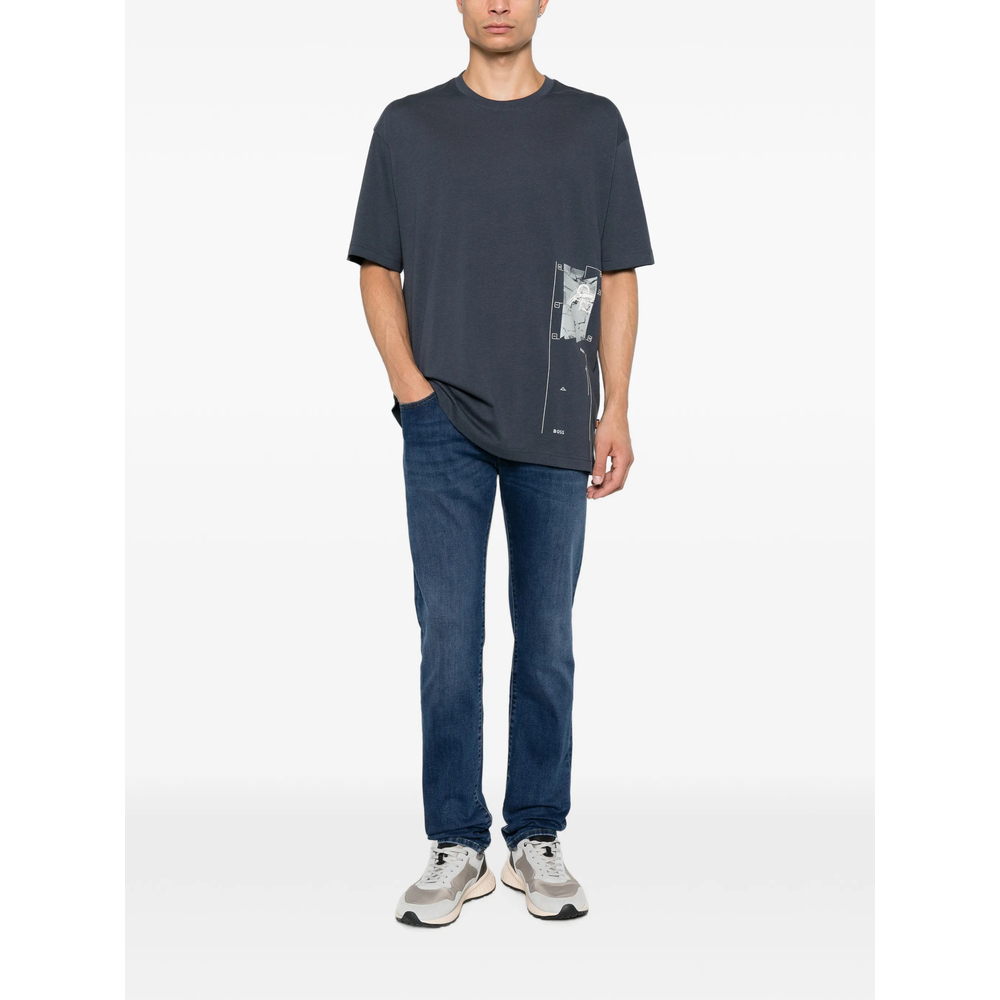 Graphic-Print T-Shirt
