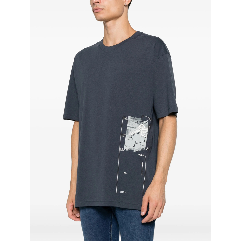 Graphic-Print T-Shirt