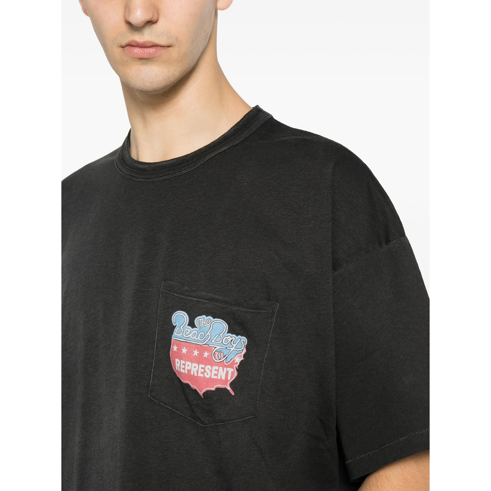 Graphic-Print Chest-Pocket T-Shirt