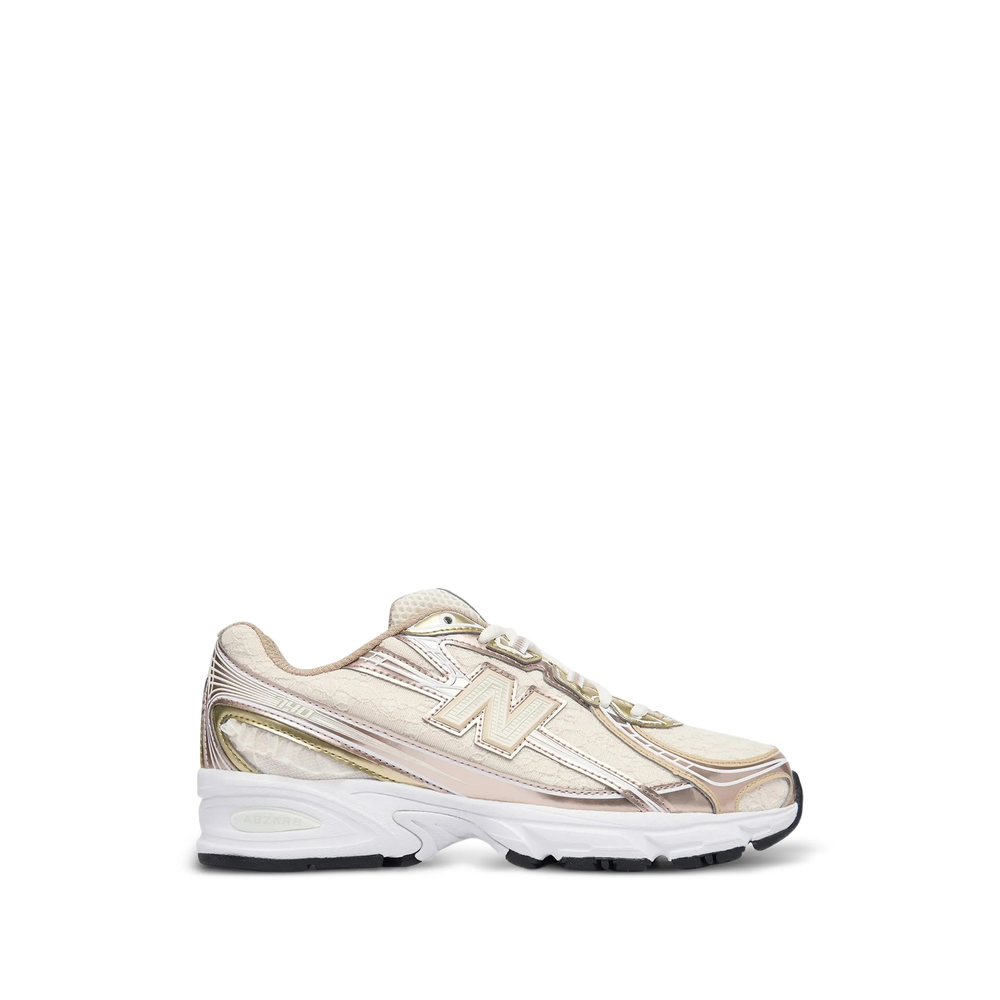 New Balance 740 Lace-panelled Sneakers