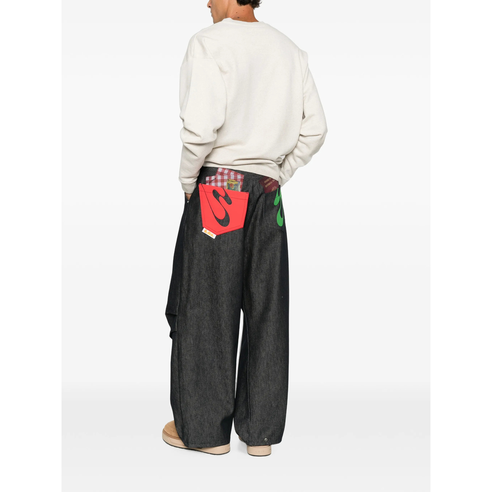 Pleated Wide-Leg Jeans