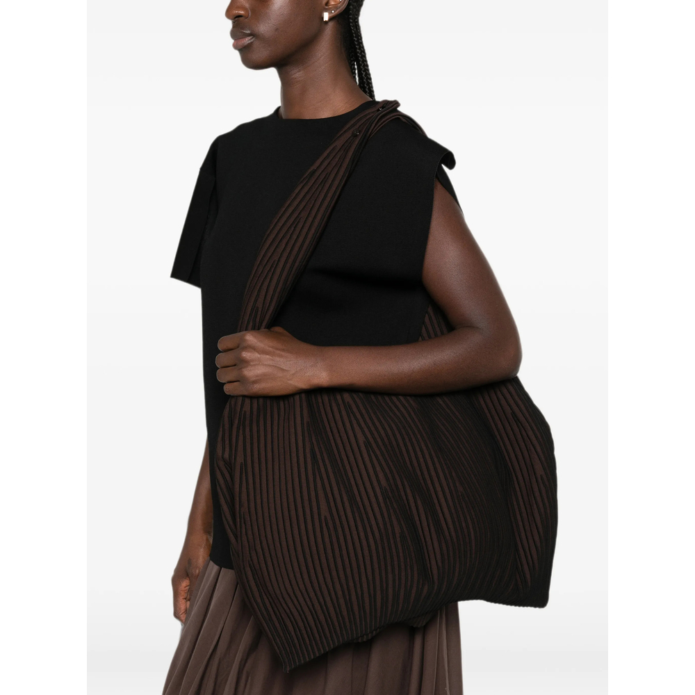 Large Dayfuku Pleated Shoulder Bag