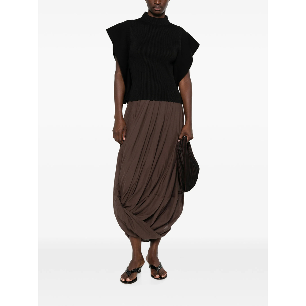 Portrait Ruffled-Sleeves Top