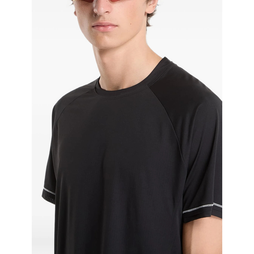 Chito Graphic Running Short Sleeve T-Shirt