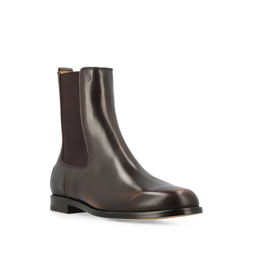 Gommino-Studded Leather Chelsea Boots