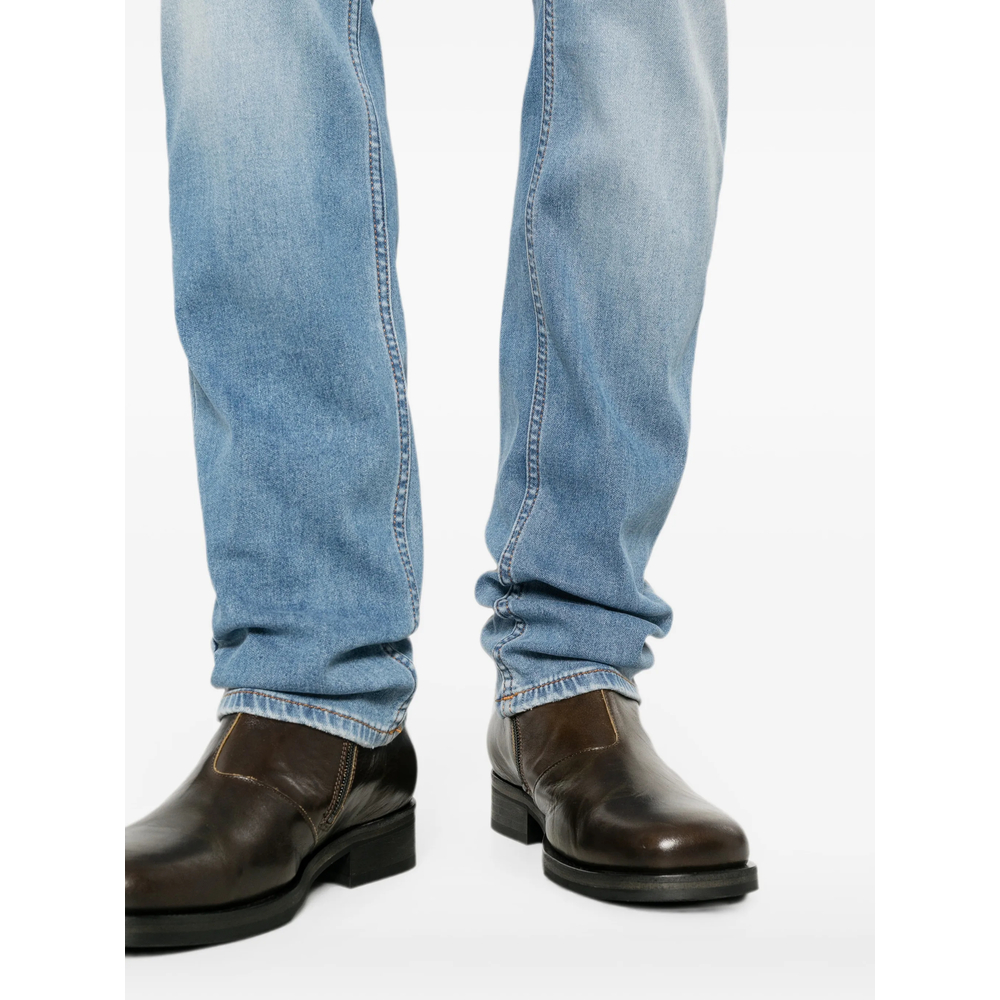 Belt-Loop Faded Jeans