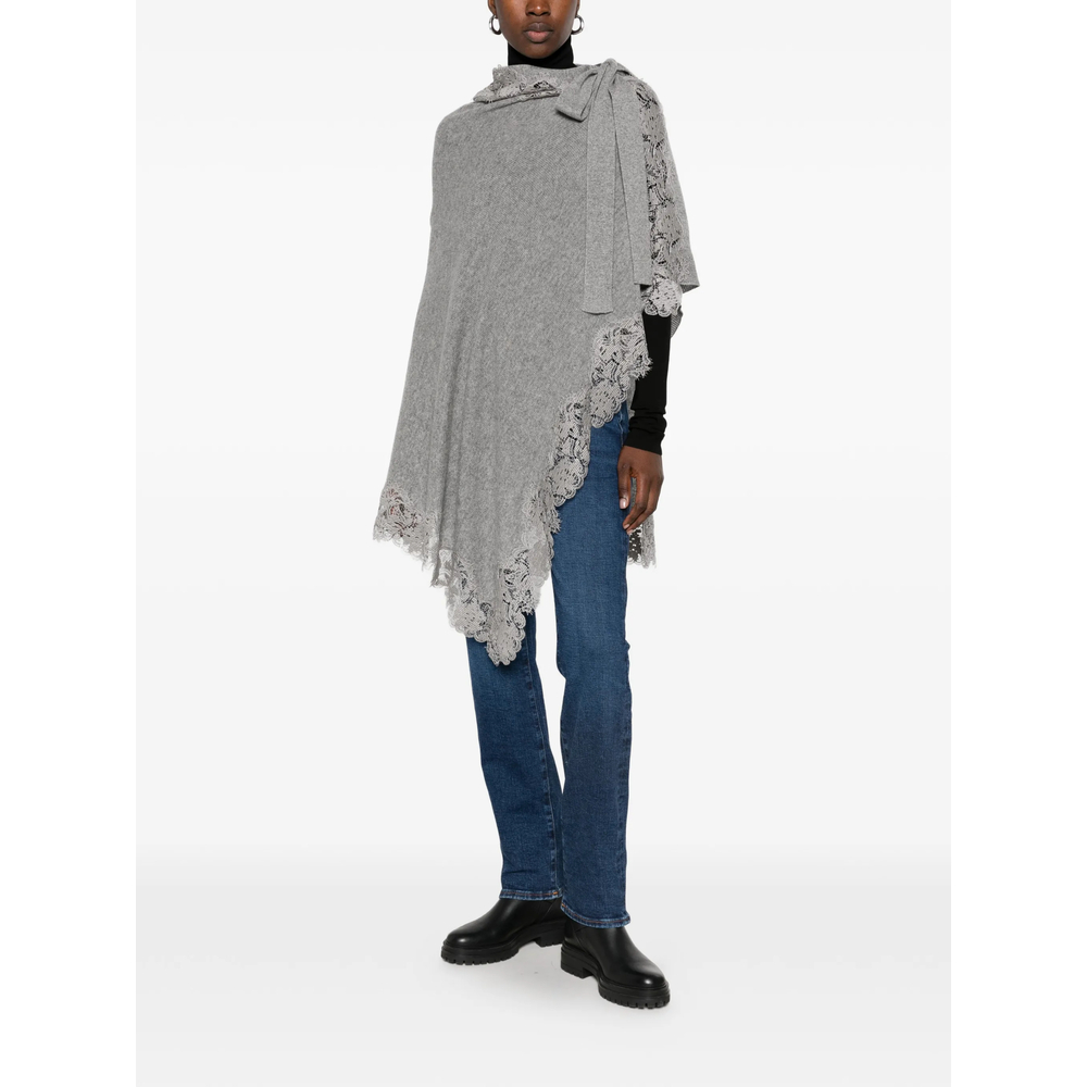 Slim-Leg Jeans