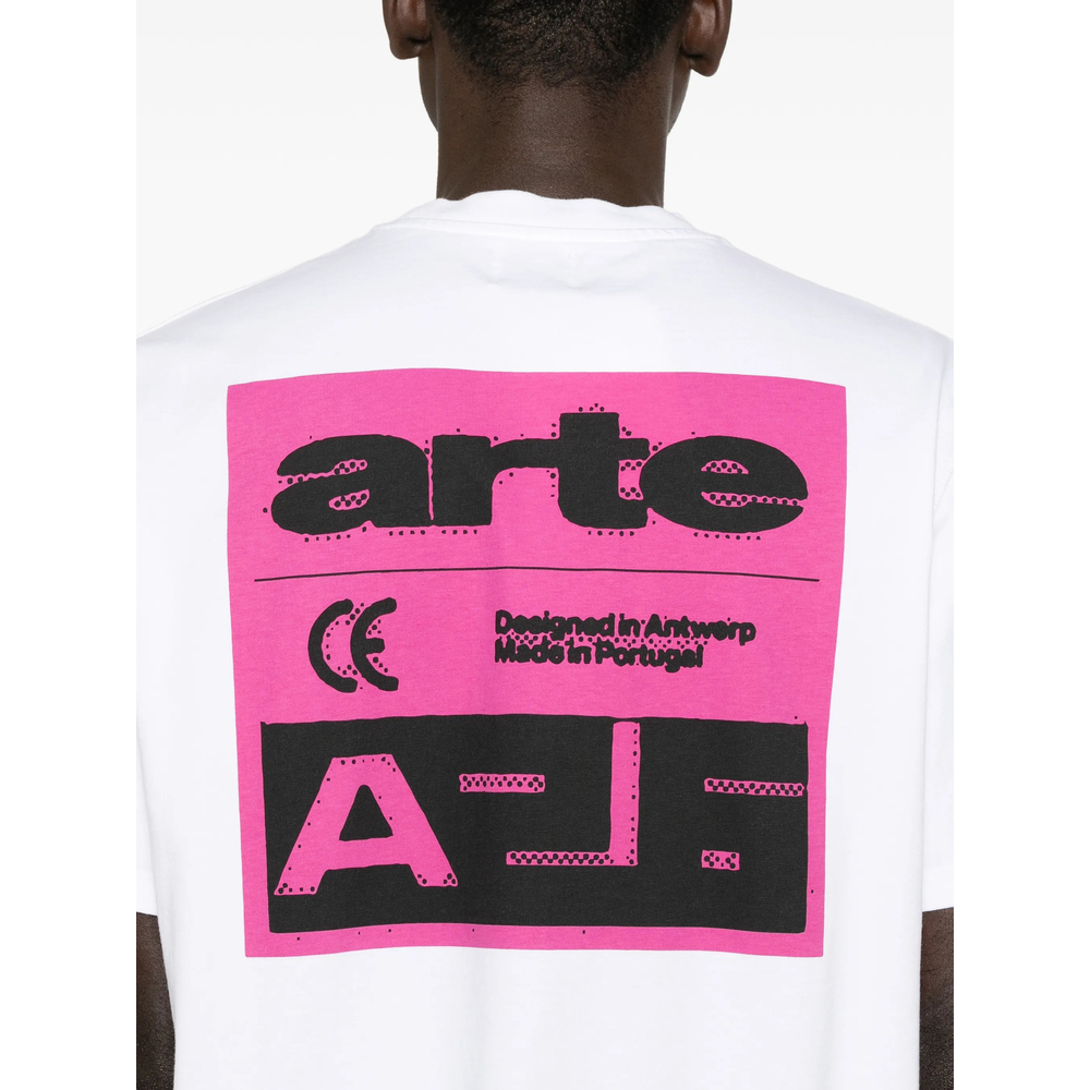 Graphic-Print T-Shirt