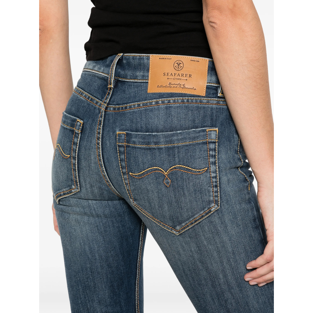 Dakota Distressed Jeans