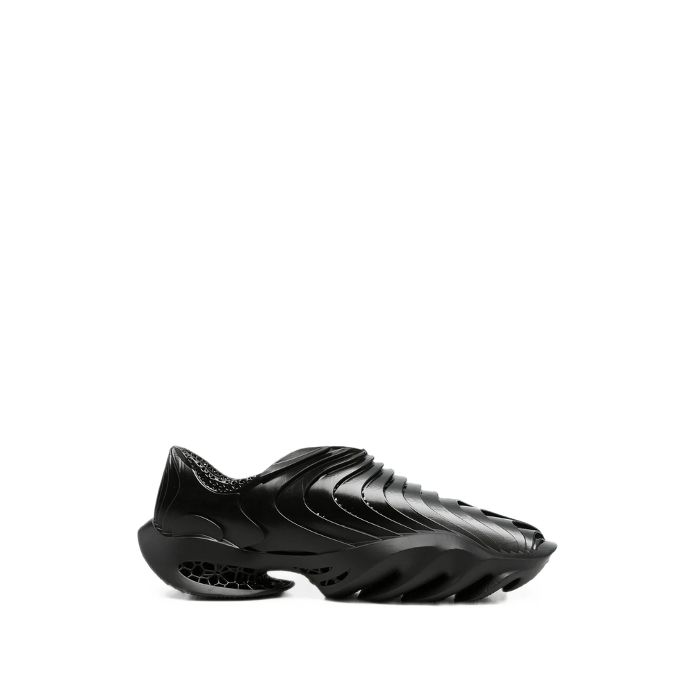 Aliveform Stratum Fang Sneakers In Black