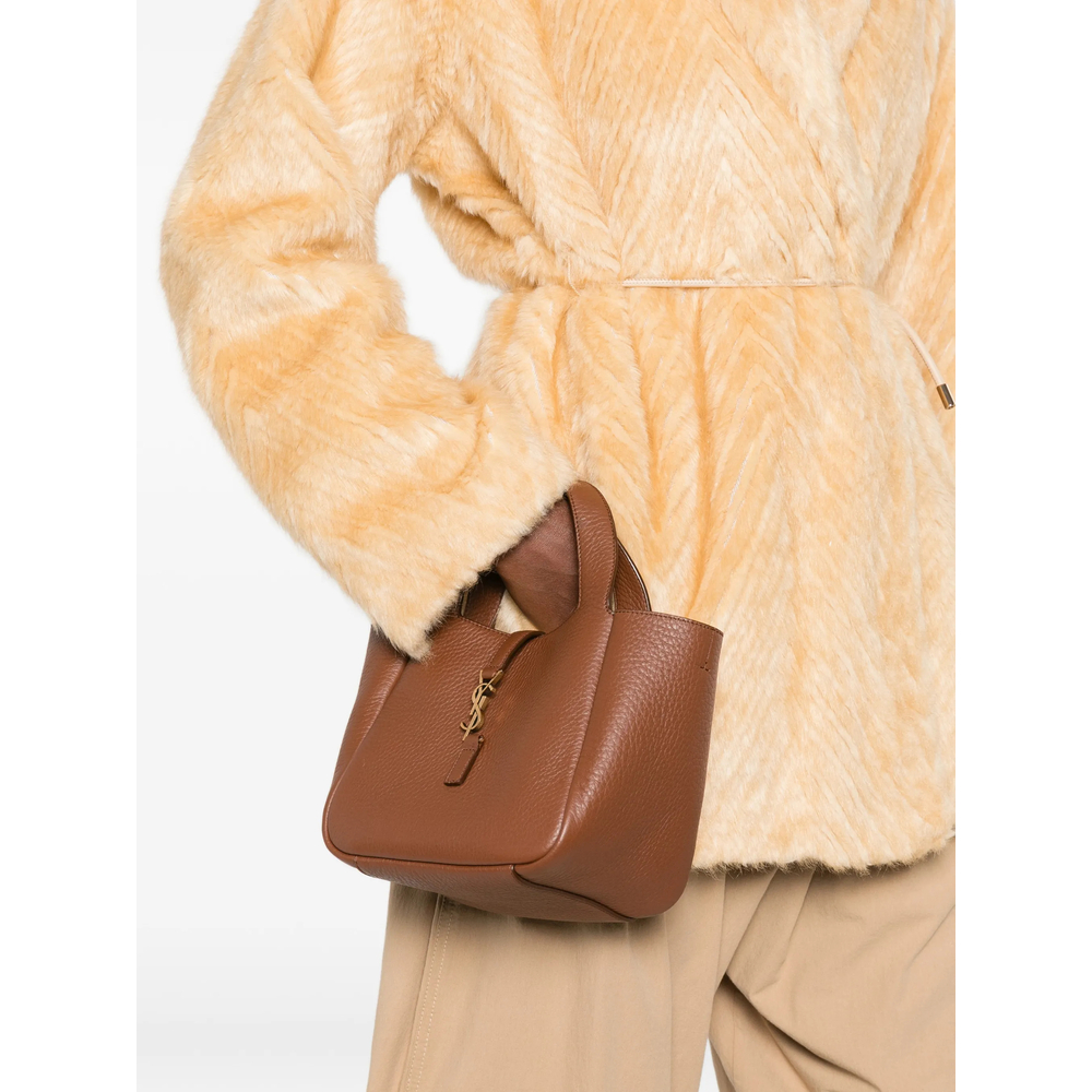 Cassandre Grained Tote Bag