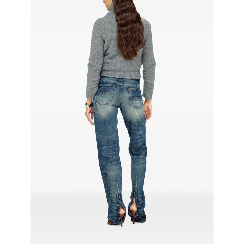 Regular-Waist D-Heel Jeans