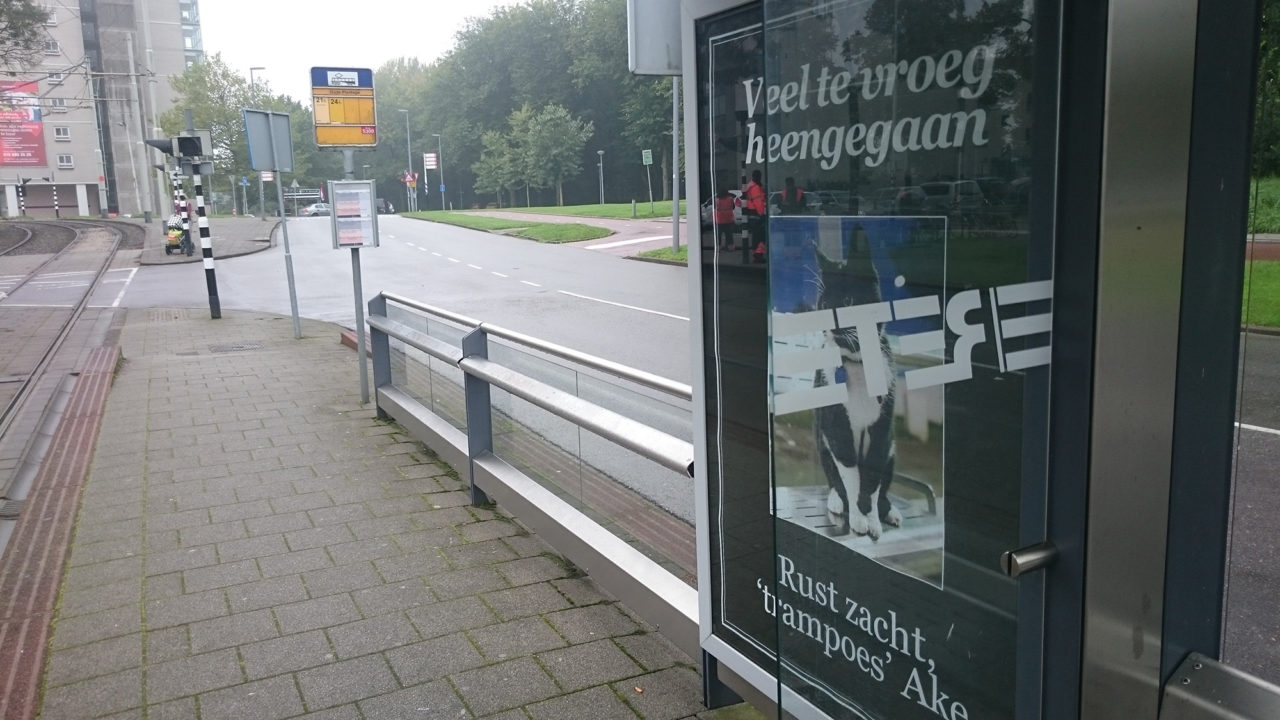 trampoes rouwadvertentie tramhalte oude plantage (4)