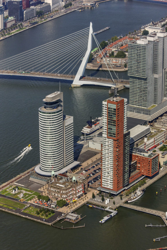 Rotterdam onbewolkt Peter Elenbaas 5