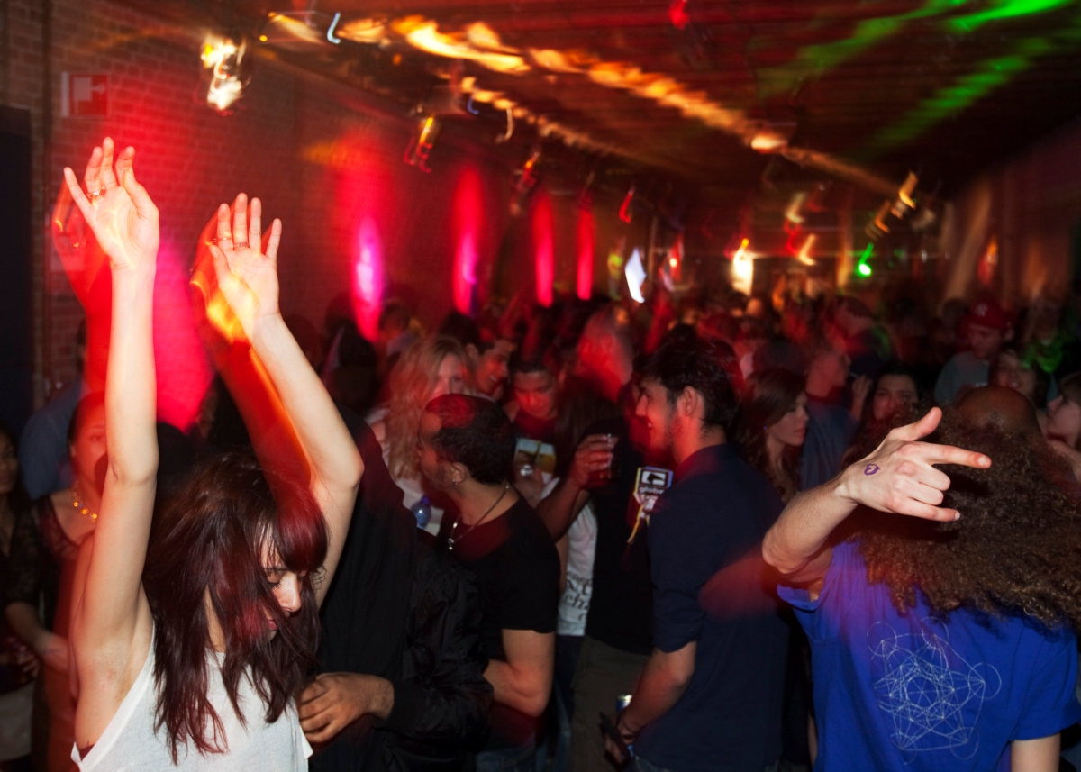 Hoera voor het nachtleven in Rotterdam