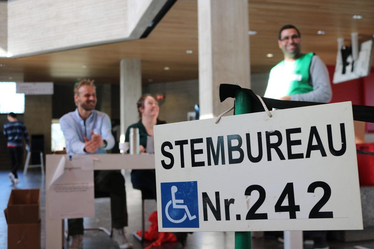 stemlokaal c-hal tweede kamerverkiezingen 2017 (12)