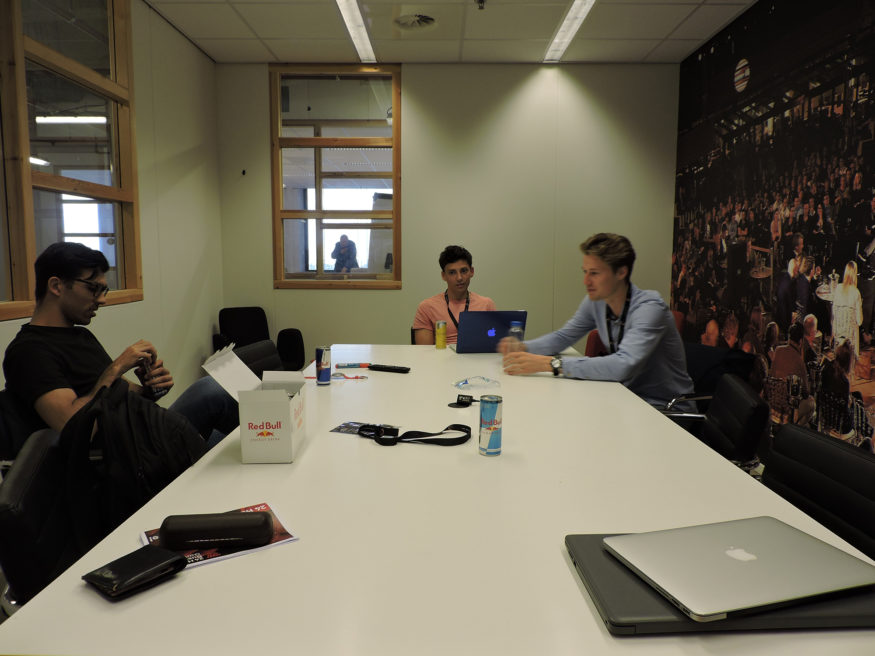 24-hour-business-game-lorenzo-sam-douwe-pietro-vigilanza