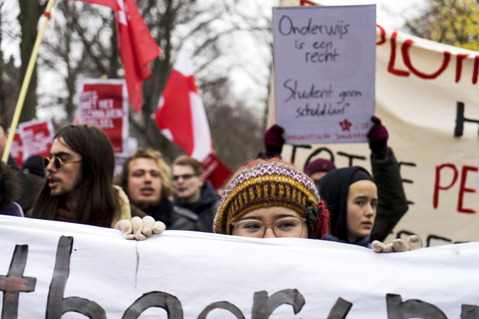 Protestmars-studenten-malieveld-leenstelsel-spandoek-Sabina-van-Gils