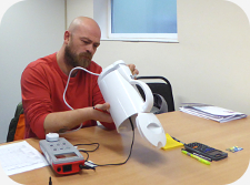  PAT Testing Course - PAT Testing a kettle