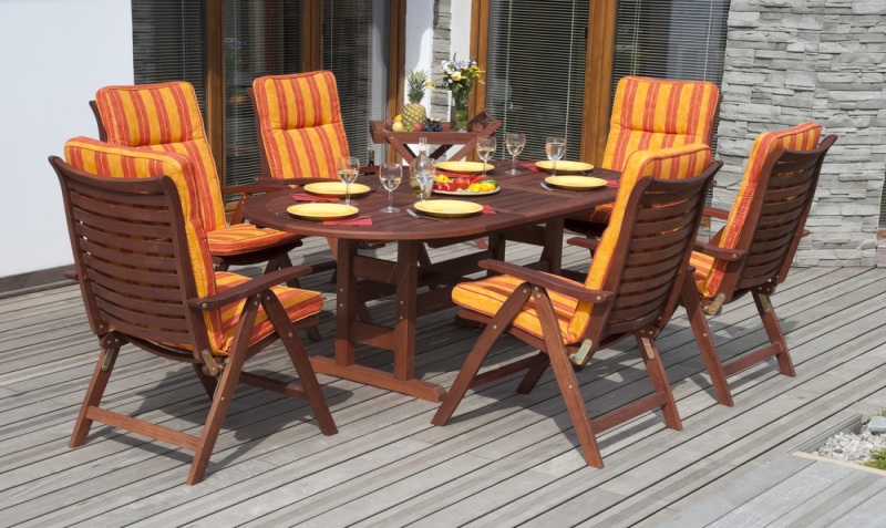 Patio set