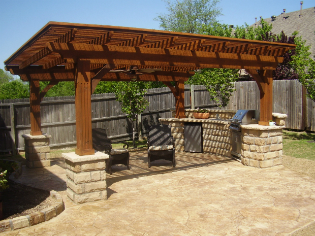 Rustic Outdoor Kitchen