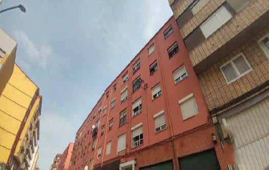 Piso en venta en La Inmobiliaria, Torrelavega, Cantabria, Calle Julian Urbina, 66.700 €, 3 habitaciones, 1 bao, 97 m2