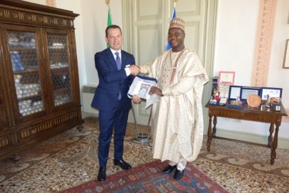 sito di incontri in Nigeria che è gratuitoappendere fuori differenza datazione