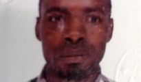 La vittima Solomon Okocha