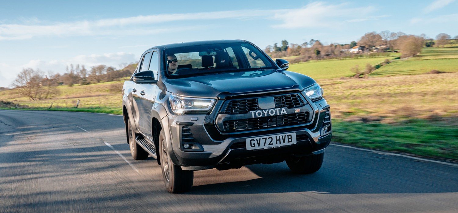 Toyota HiLux Invincible X