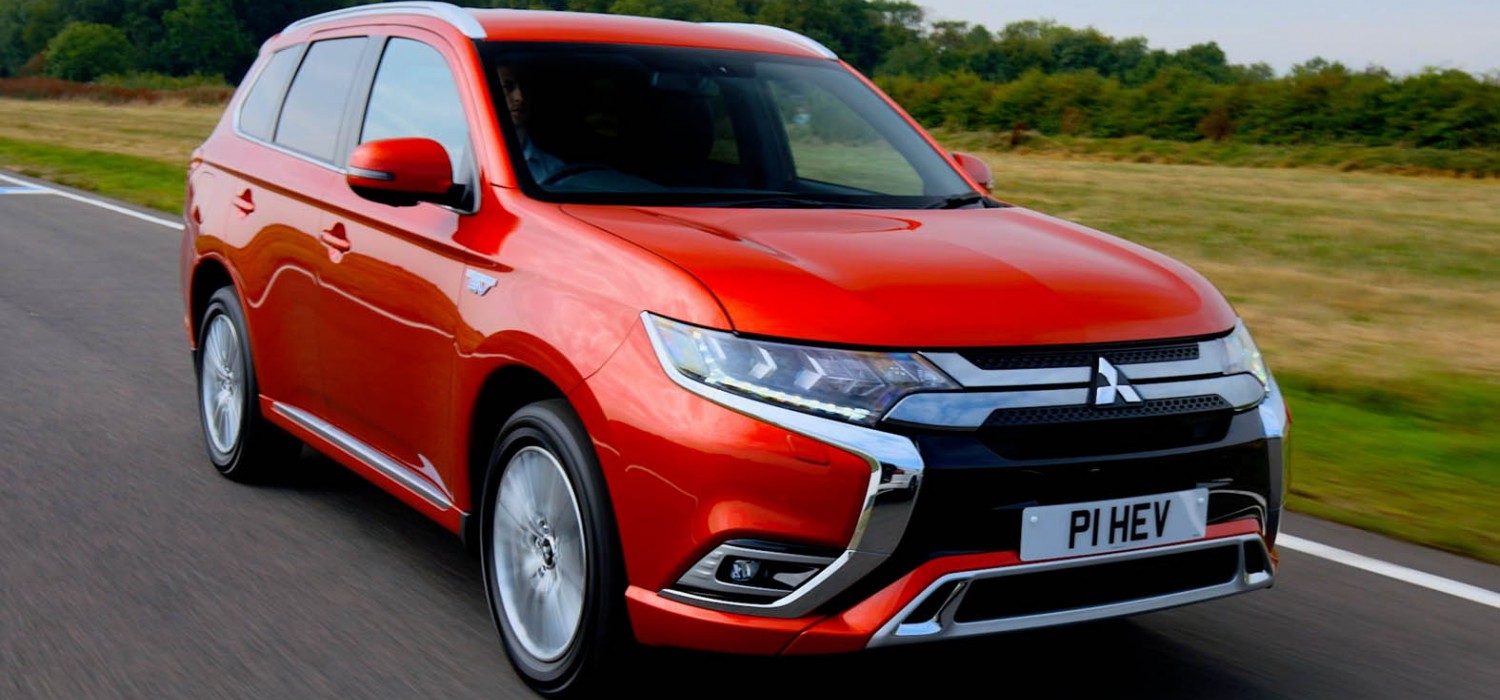 Mitsubishi Outlander news and reviews  Eurekar