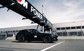 BMW sets new estate car speed record
