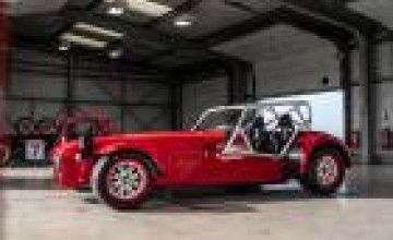 Caterham unveils its 'best ever' track day car