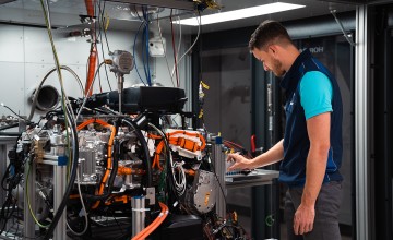 Hydrogen cars coming from BMW