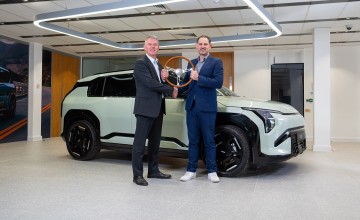 Kia double at UK COTY