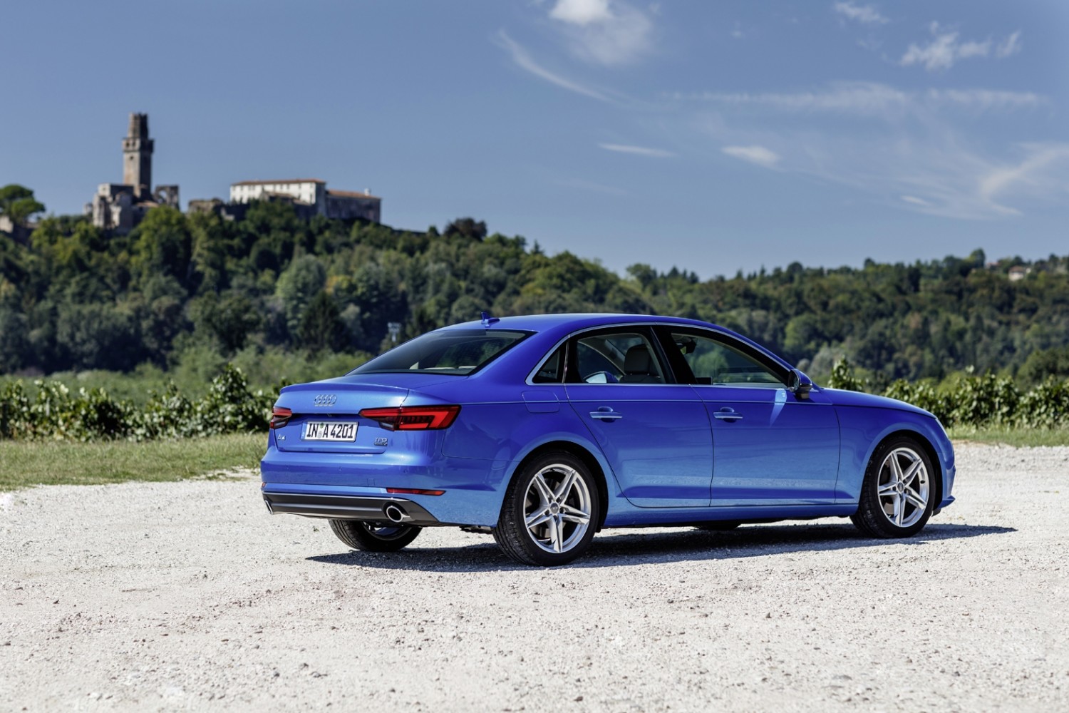 Audi a4 2015 года