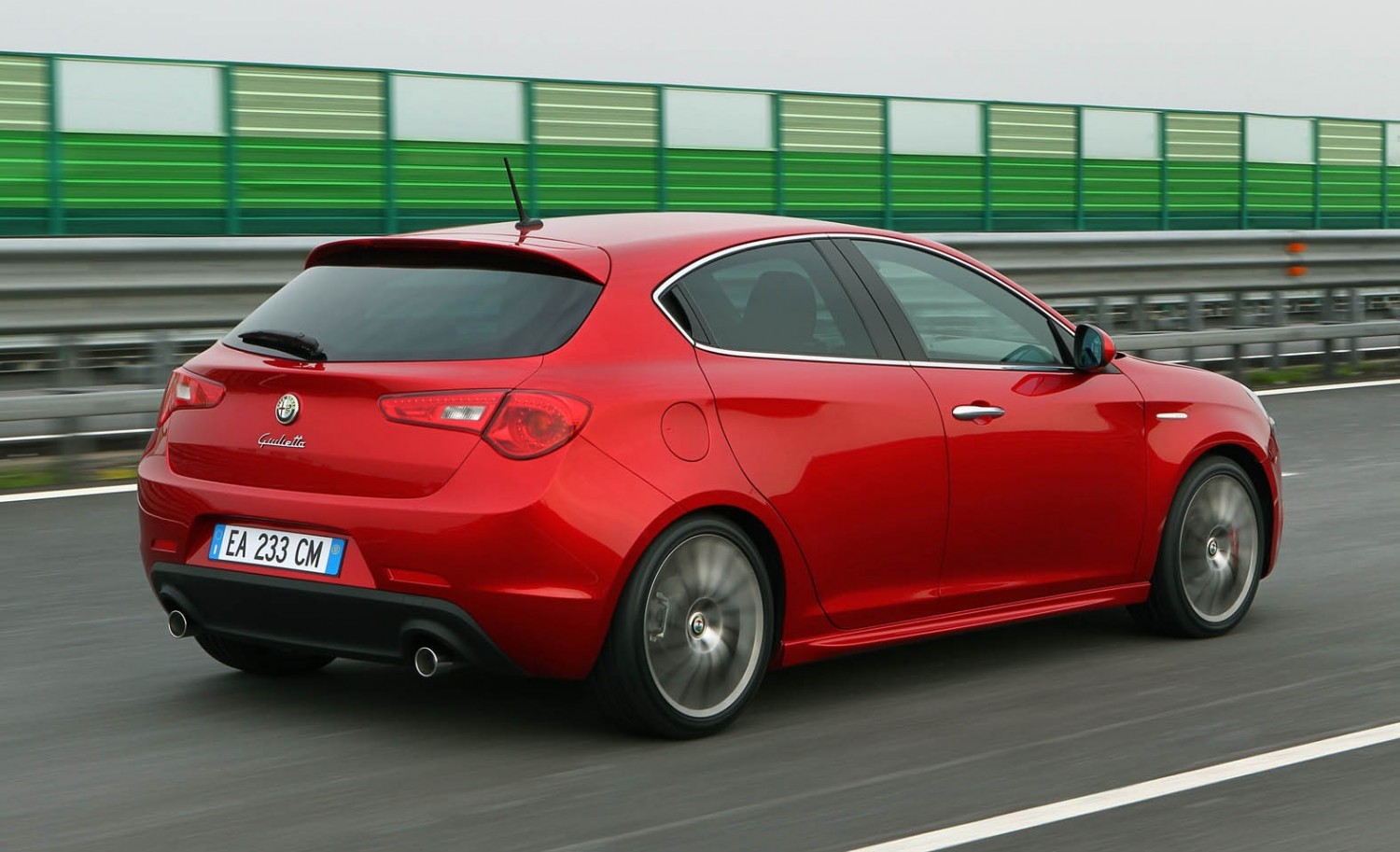 Alfa Romeo Sets Giulietta Prices Eurekar