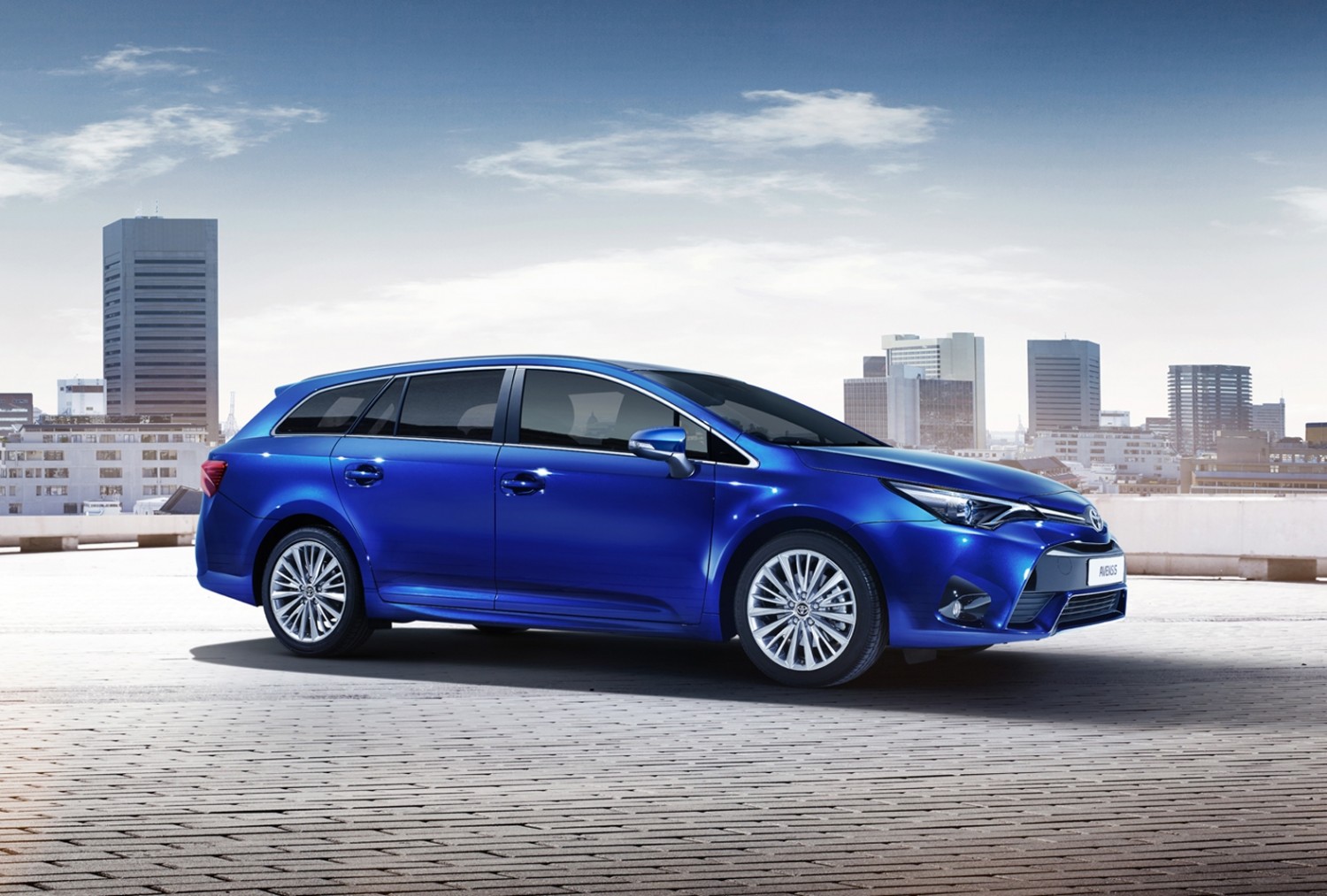 New Toyota Avensis targets business drivers Eurekar