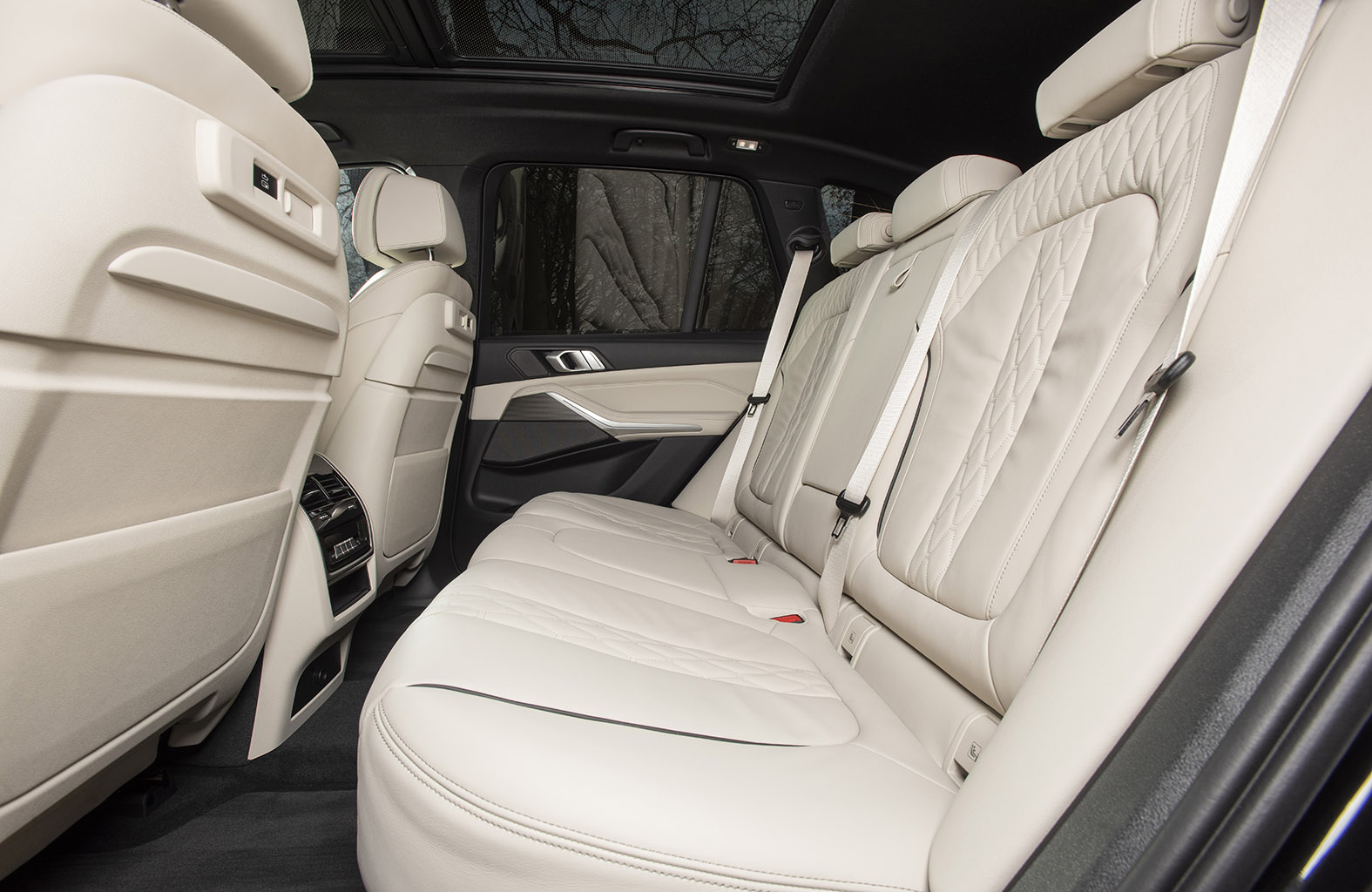 BMW x5 салон сзади