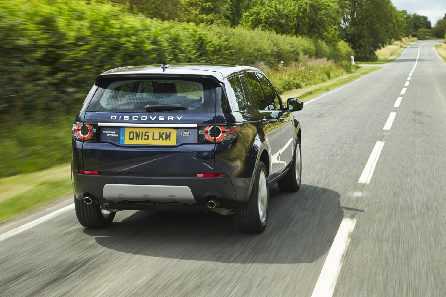 Land Rover Discovery Sport 2015 - First Drive | Eurekar