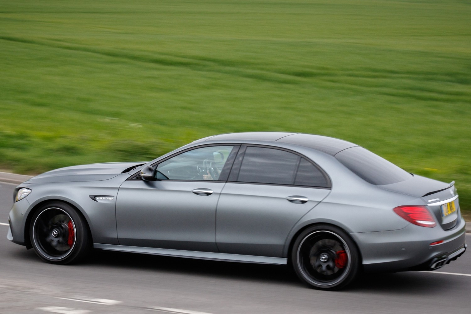 Мерседес e amg