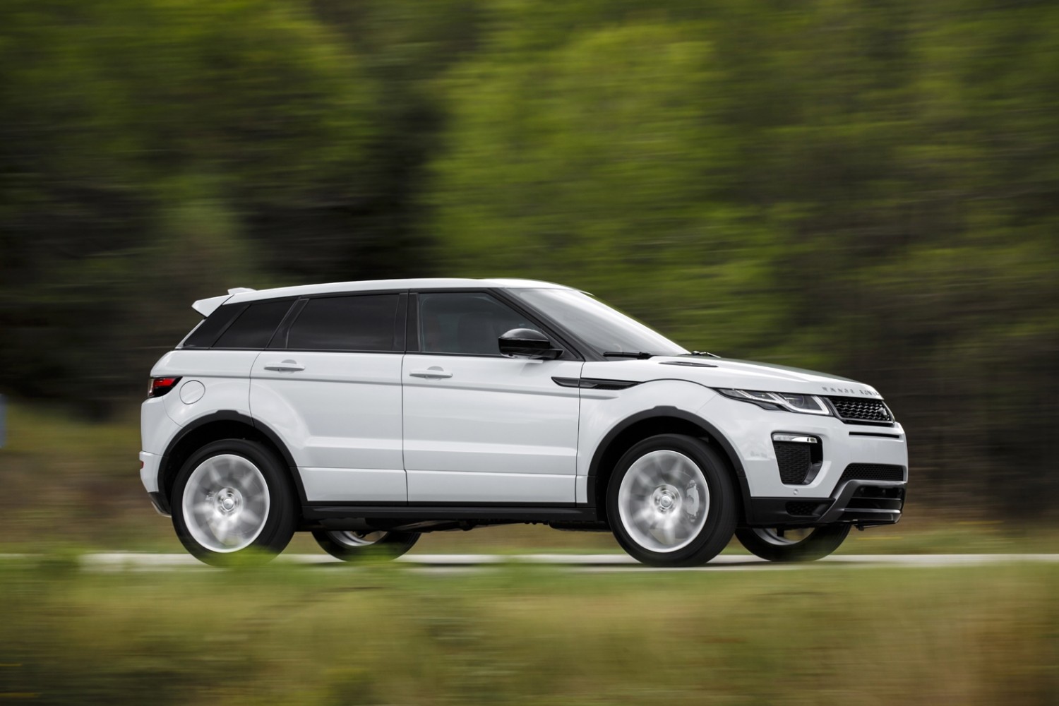 Range Rover Evoque 2015 Review Eurekar