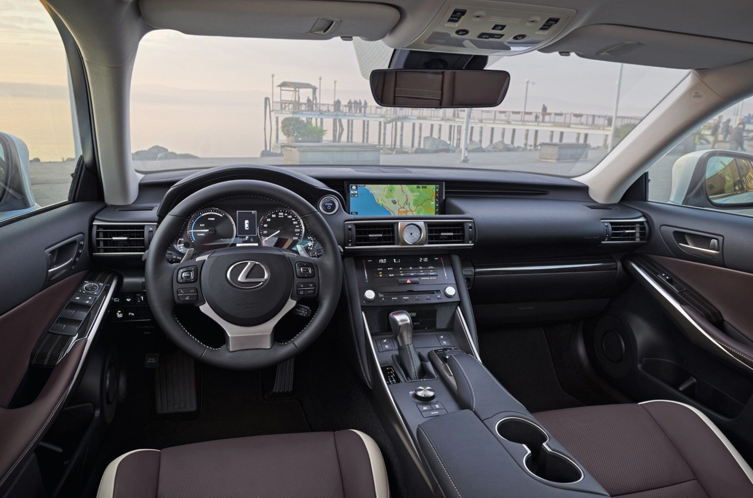 Lexus is приборка