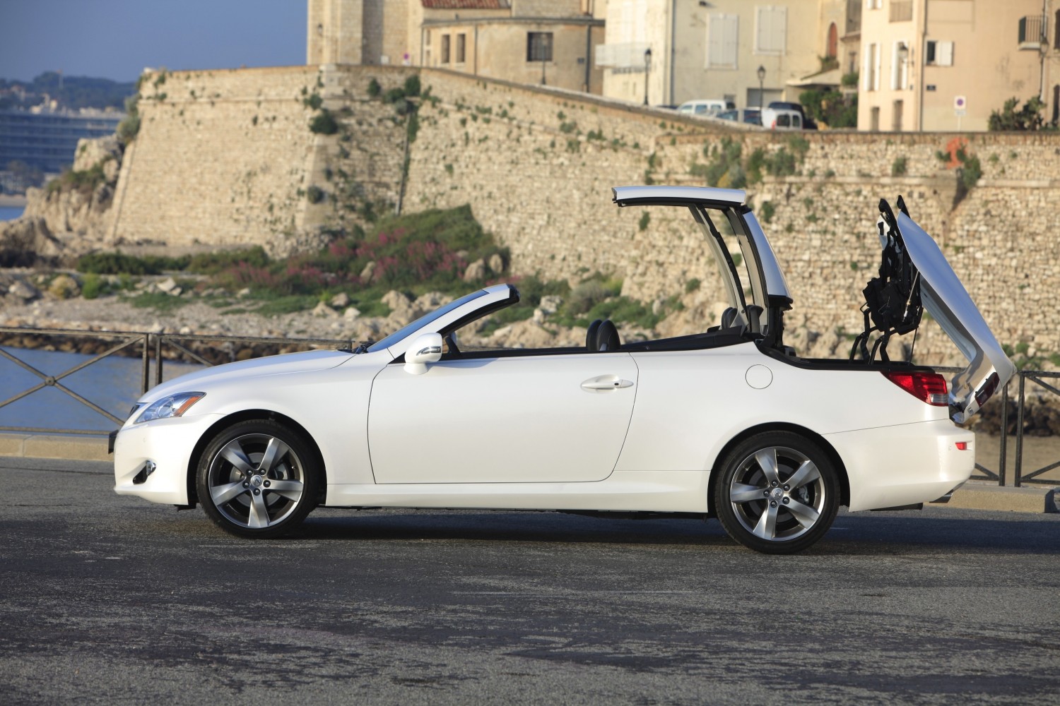 Lexus is 250 c
