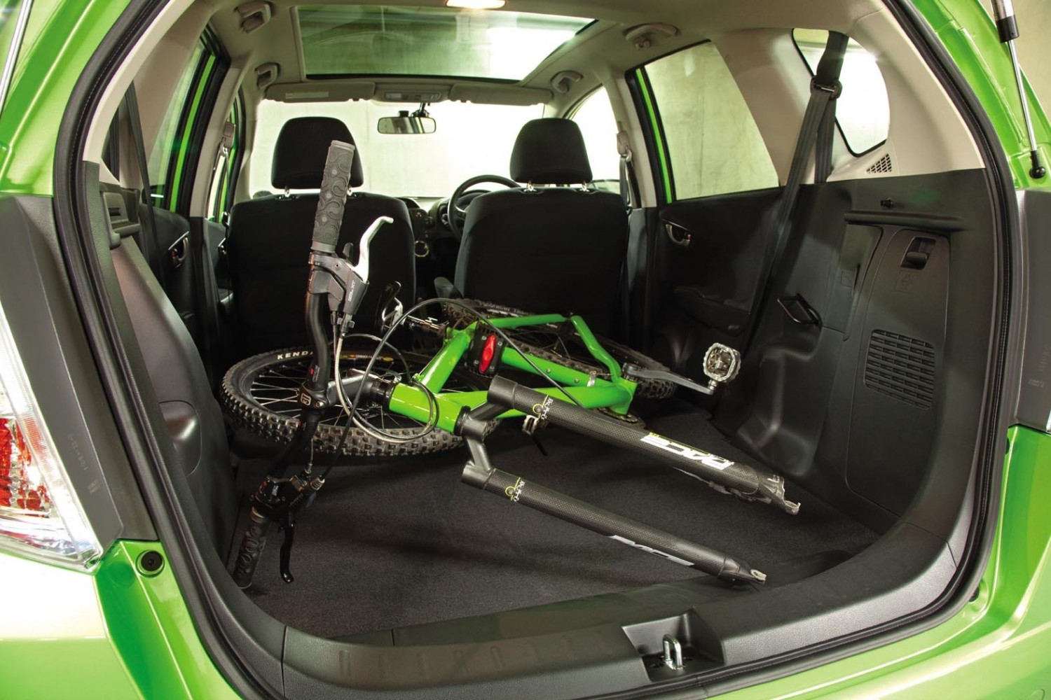 Honda Jazz 1.3 iVTEC HE Hybrid CVT Eurekar